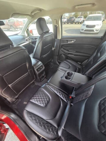 2024 Ford Edge Titanium