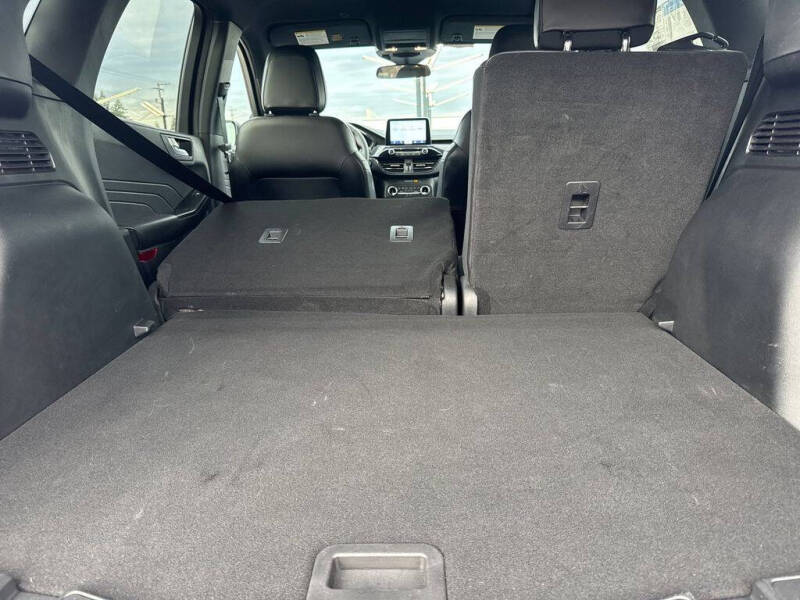 2025 Ford Escape Hybrid ST-Line