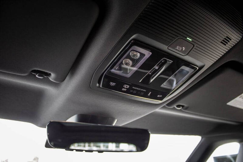 2025 Volkswagen ID. Buzz Pro S Plus