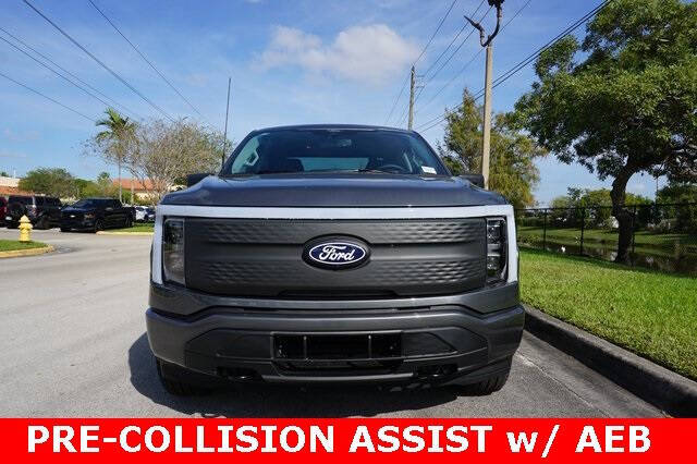 2025 Ford F-150 Lightning XLT