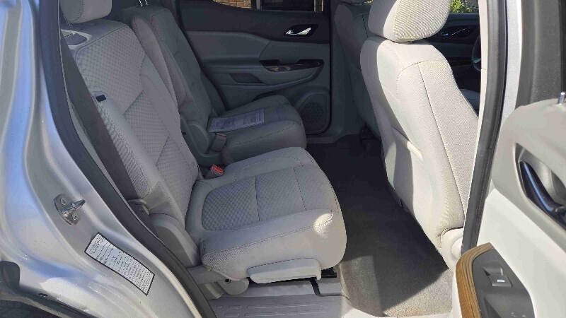 2019 GMC Acadia SLE-2