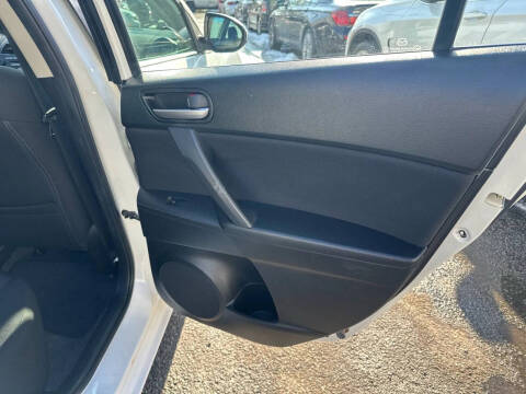 2011 Mazda MAZDA3 i Touring