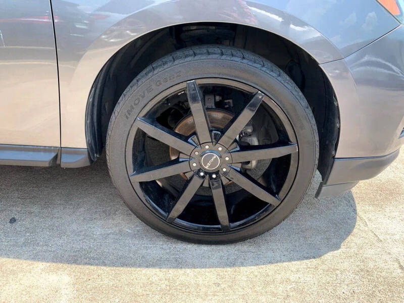2019 Nissan Pathfinder SV