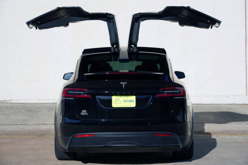 2023 Tesla Model X Standard Range