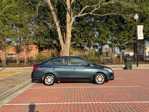 2016 Nissan Versa 1.6 SV