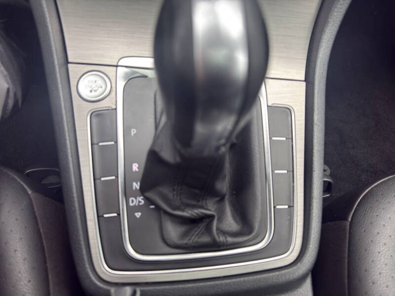 2016 Volkswagen Golf TSI SE