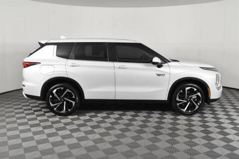 2024 Mitsubishi Outlander PHEV SE