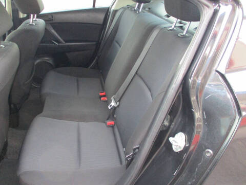 2011 Mazda MAZDA3 i Sport