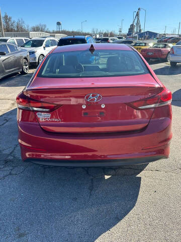 2017 Hyundai Elantra SE