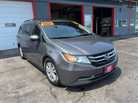 2017 Honda Odyssey for sale at Financiar Autoplex in Milwaukee WI