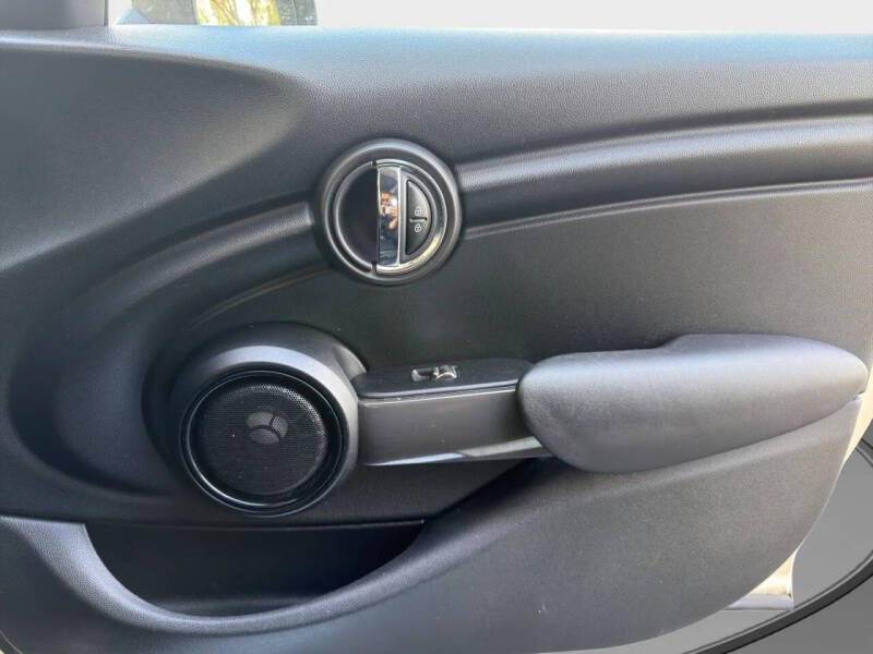 2017 MINI Hardtop 4 Door Cooper