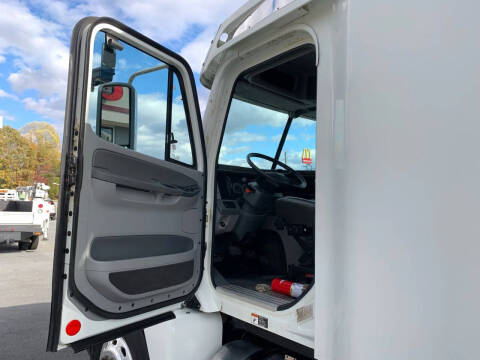 2010 Freightliner Columbia 120