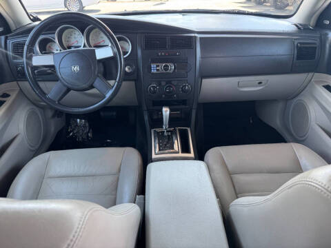 2005 Dodge Magnum RT