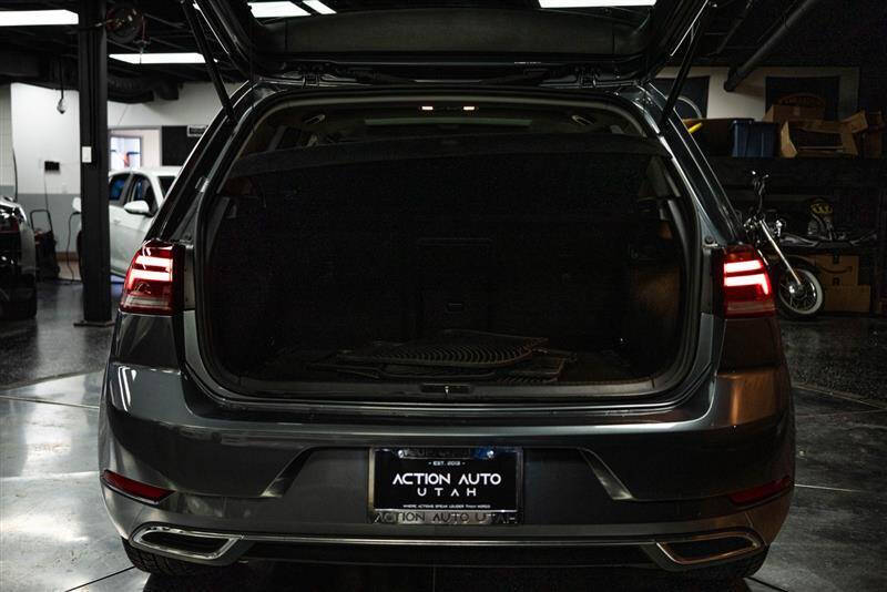 2020 Volkswagen Golf TSI