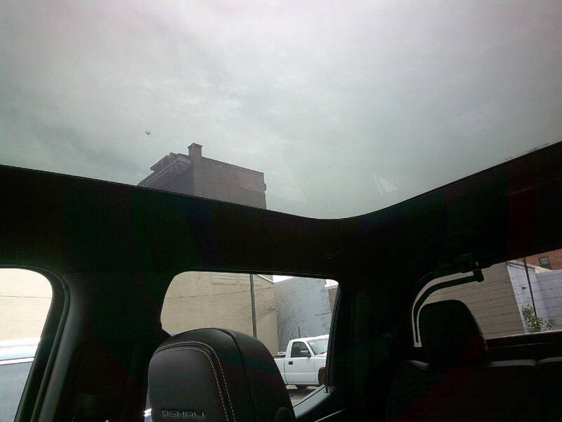 2025 GMC Sierra EV Denali