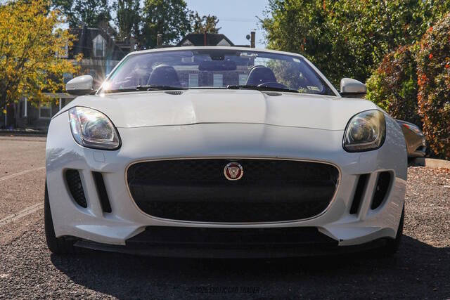 2017 Jaguar F-TYPE Premium