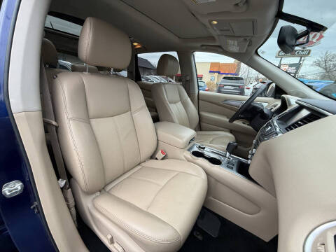 2018 Nissan Pathfinder SL