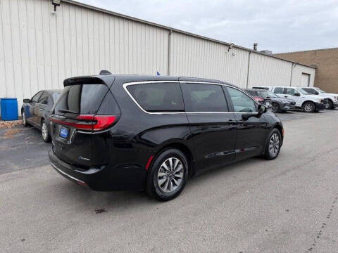 2024 Chrysler Pacifica Plug-In Hybrid