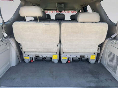 2002 Toyota Sequoia SR5