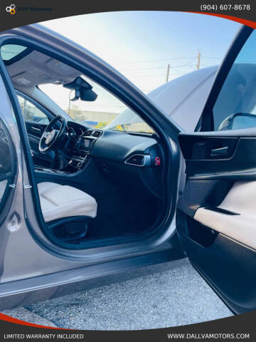 2017 Jaguar XE 25t Premium