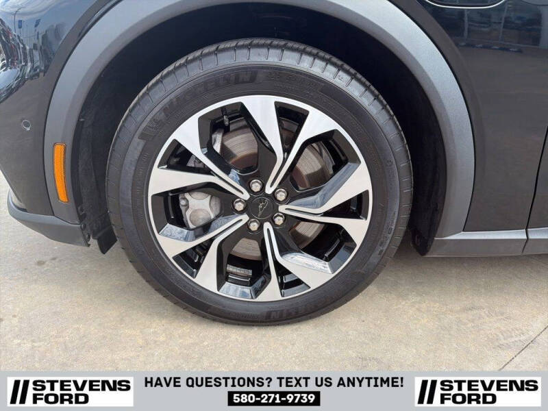 2024 Ford Mustang Mach-E Select