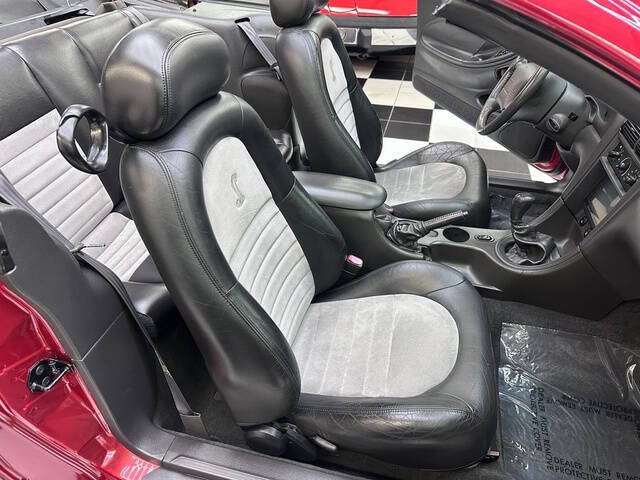 2001 Ford Mustang SVT Cobra