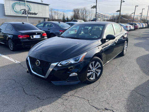 2019 Nissan Altima for sale at Bavarian Auto Gallery in Bayonne NJ