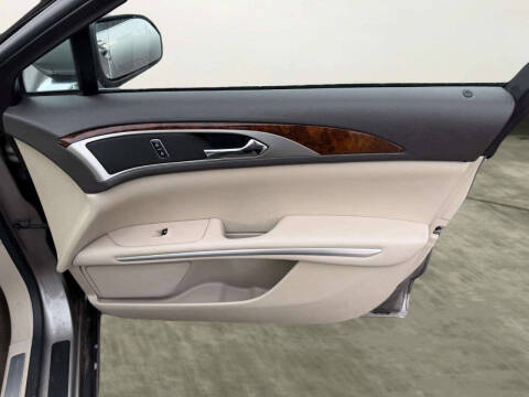 2016 Lincoln MKZ Hybrid