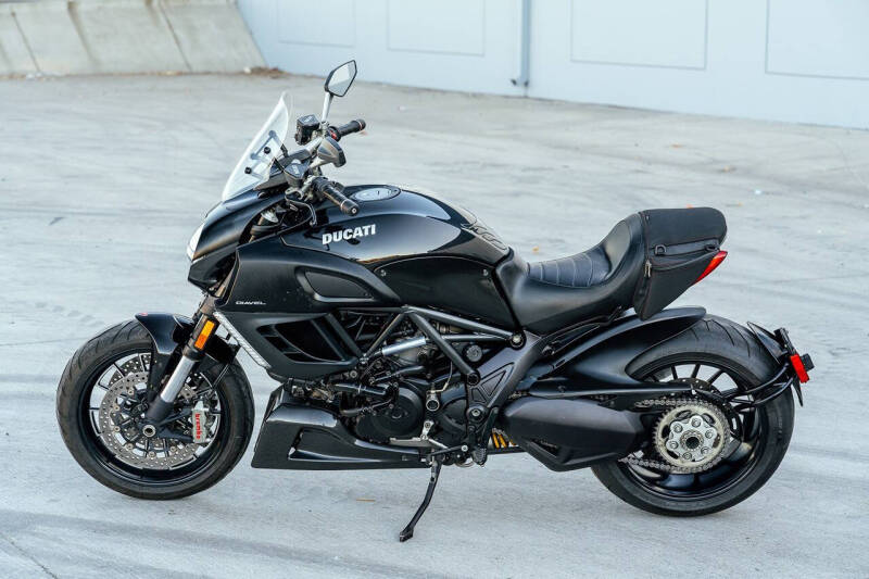 2011 Ducati Diavel