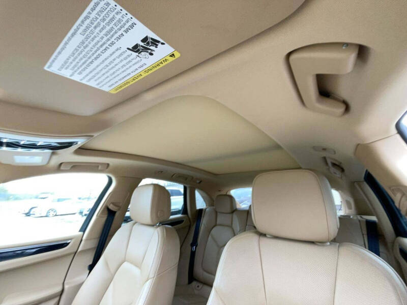 2015 Porsche Macan S