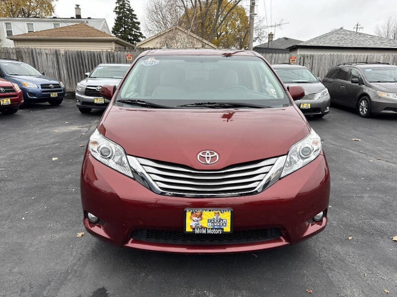 2015 Toyota Sienna XLE 8-Passenger