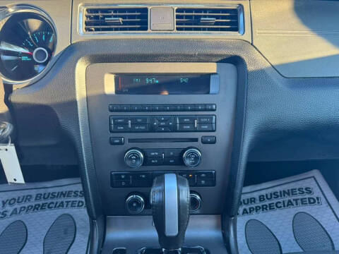 2014 Ford Mustang V6