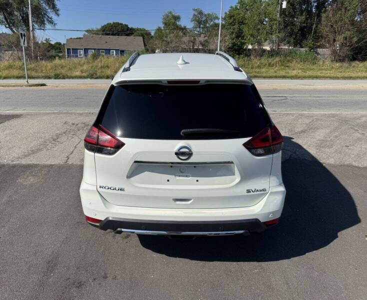 2020 Nissan Rogue SV