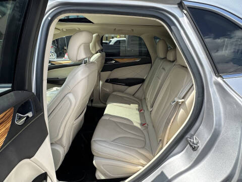 2016 Lincoln MKC Select