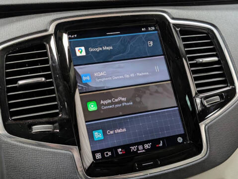 2025 Volvo XC60 B5 Plus Dark Theme