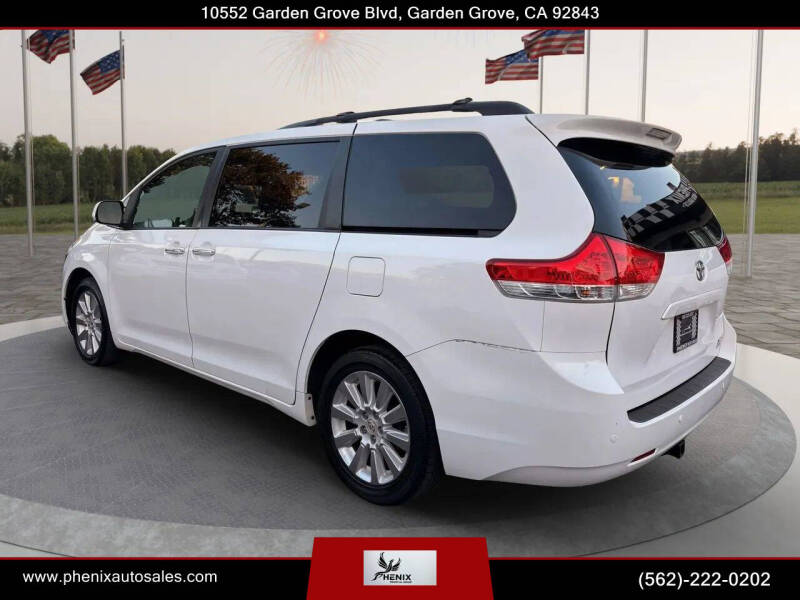 2011 Toyota Sienna Limited 7-Passenger