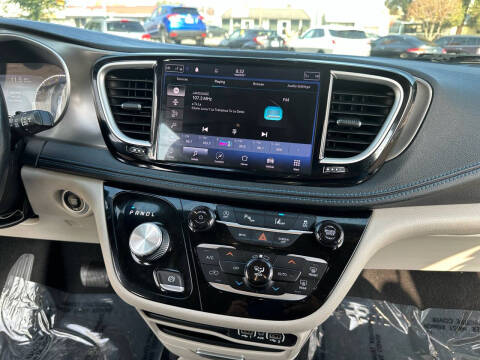 2021 Chrysler Pacifica Touring L