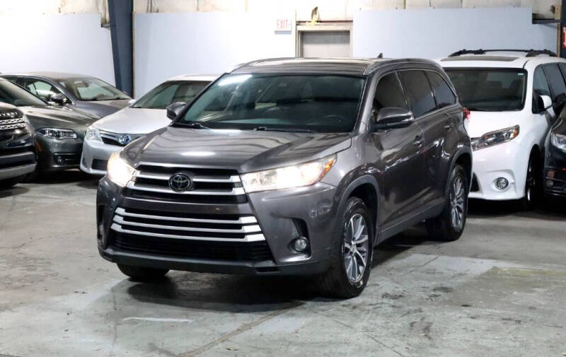 2019 Toyota Highlander for sale at ELKO AUTO GROUP in Clearwater FL