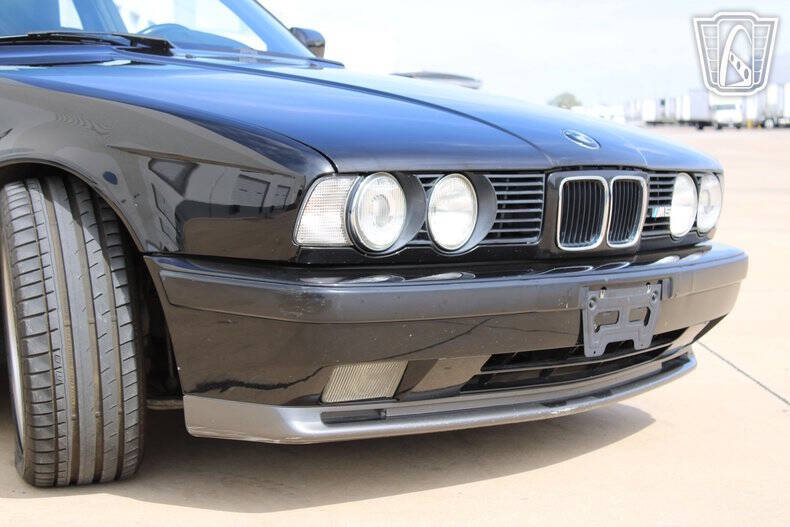 1991 BMW M5