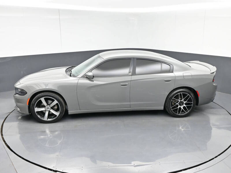 2017 Dodge Charger SE