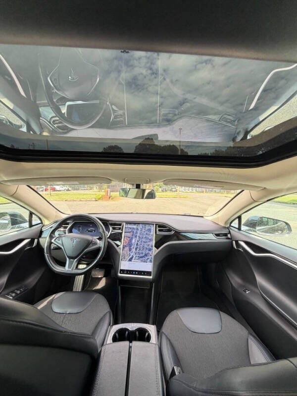 2013 Tesla Model S