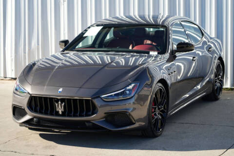 2023 Maserati Ghibli Modena Q4
