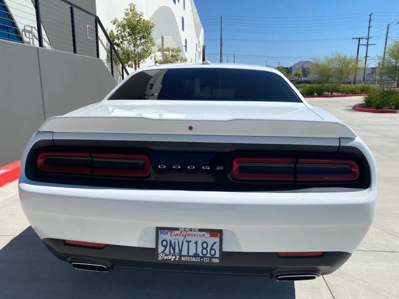 2020 Dodge Challenger SXT