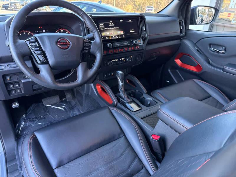 2025 Nissan Frontier PRO-4X