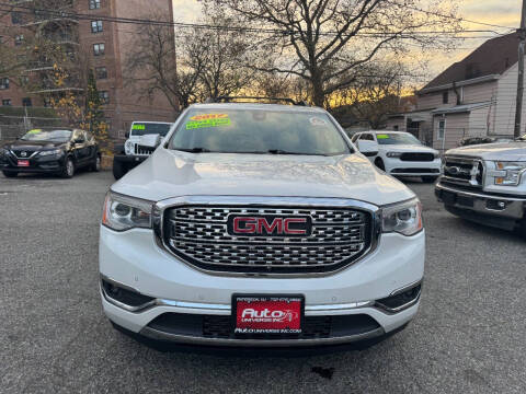 2017 GMC Acadia Denali