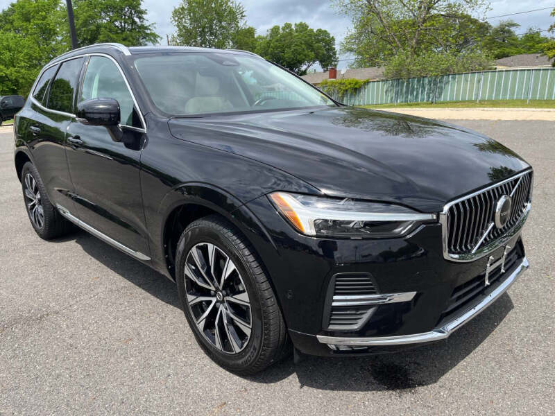 2023 Volvo XC60 B5 Plus Bright Theme