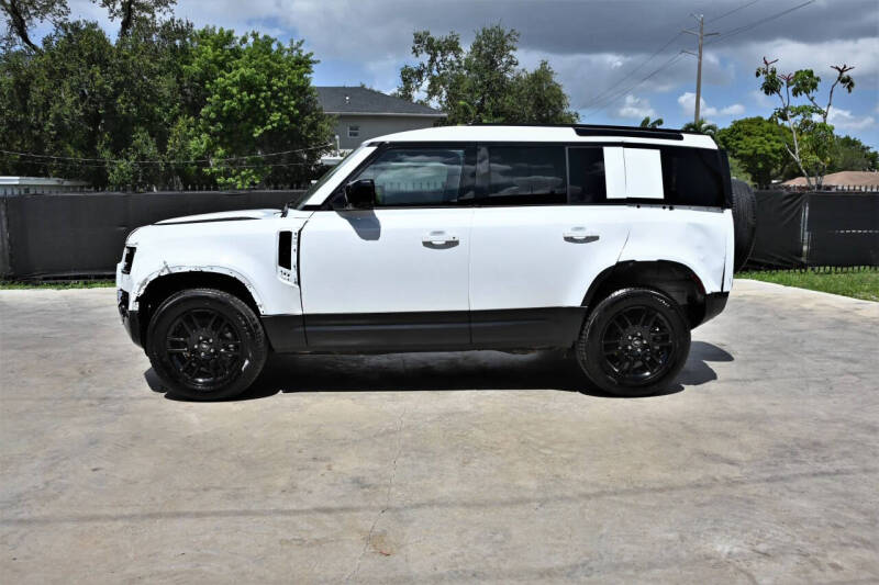 2025 Land Rover Defender 110 P300 S