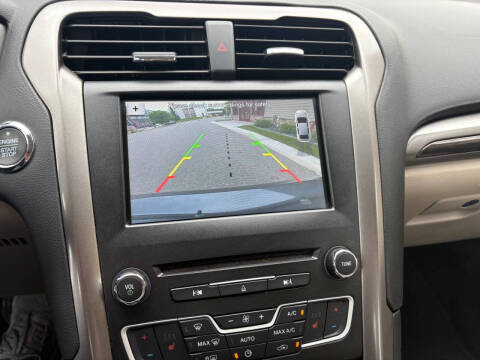 2018 Ford Fusion SE