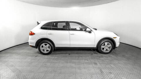 2014 Porsche Cayenne Platinum