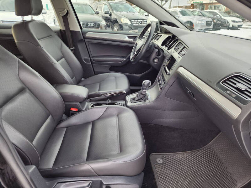 2015 Volkswagen Golf TSI SEL